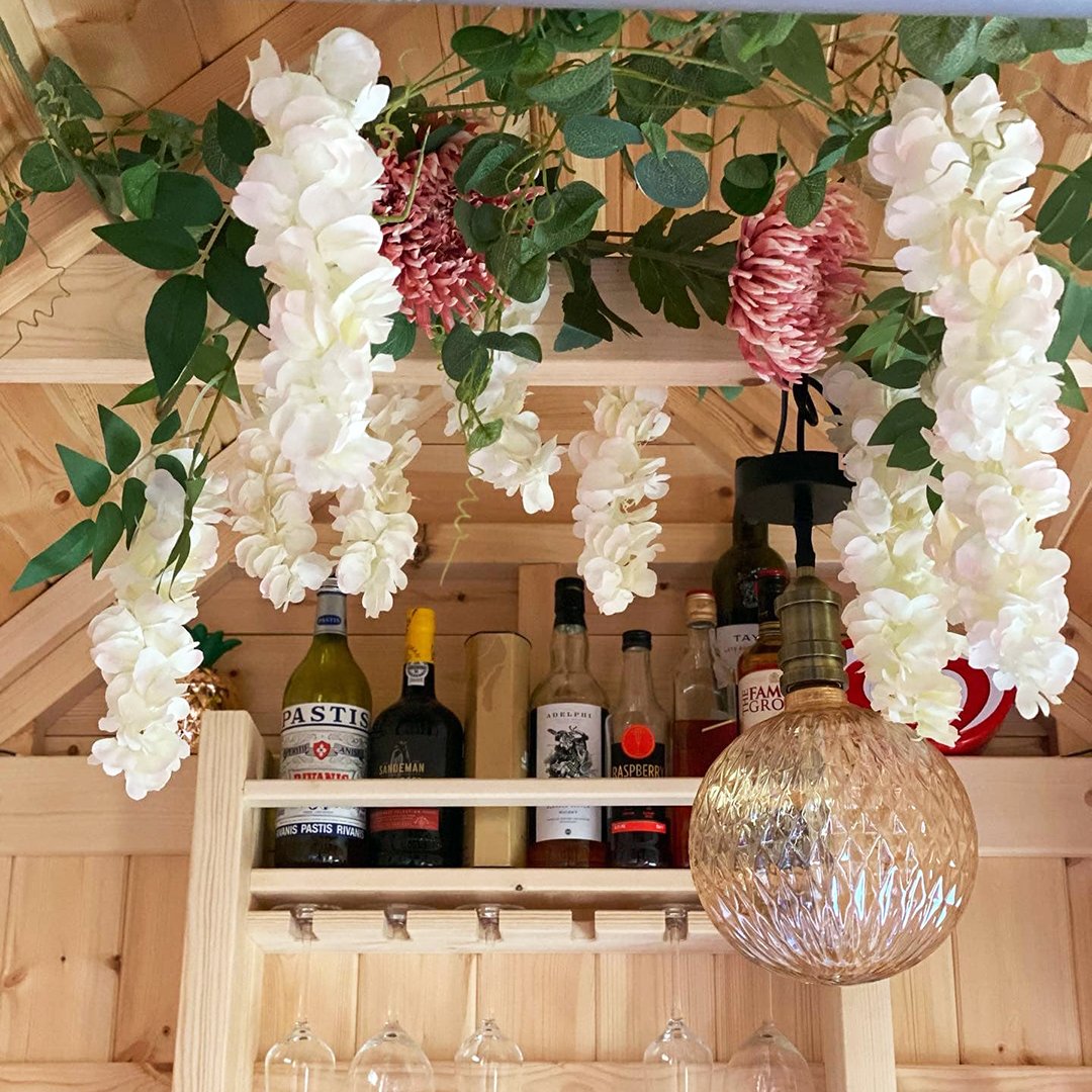 Arctic Cabins 10m Bar