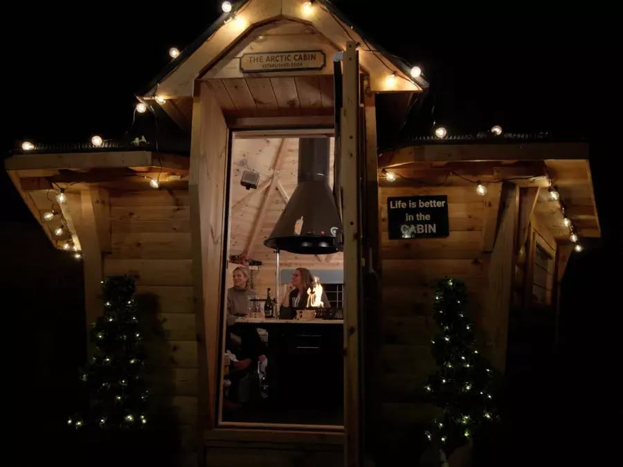 10m arctic cabin at night