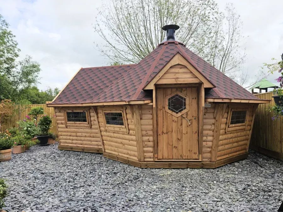 large garden bar