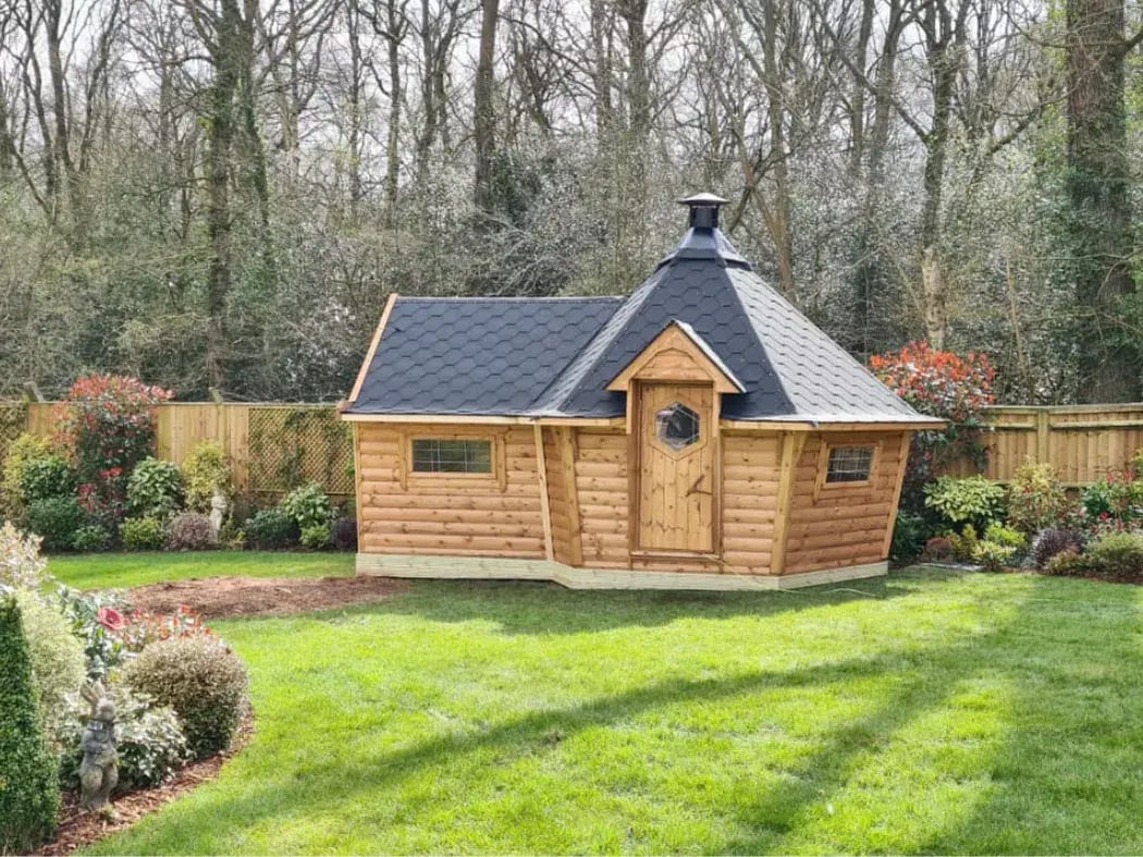 large pub bar for garden
