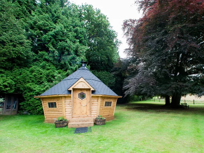 large Arctic Cabins BBQ house