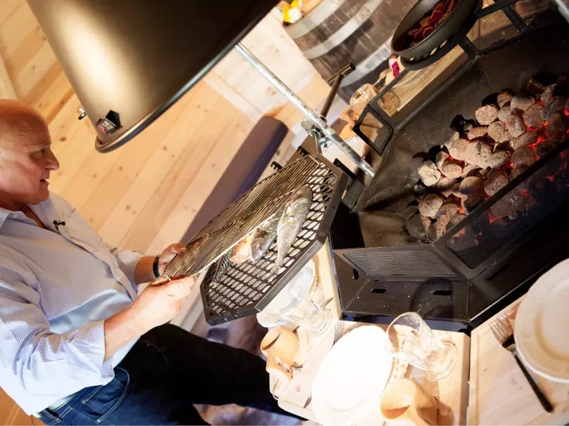 aldo zilli cooking inside his arctic cabin
