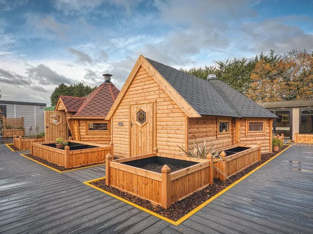 redwood scandinavian glamping pod for camping
