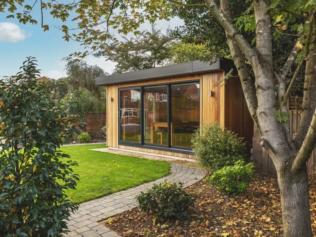 small garden bar cabin