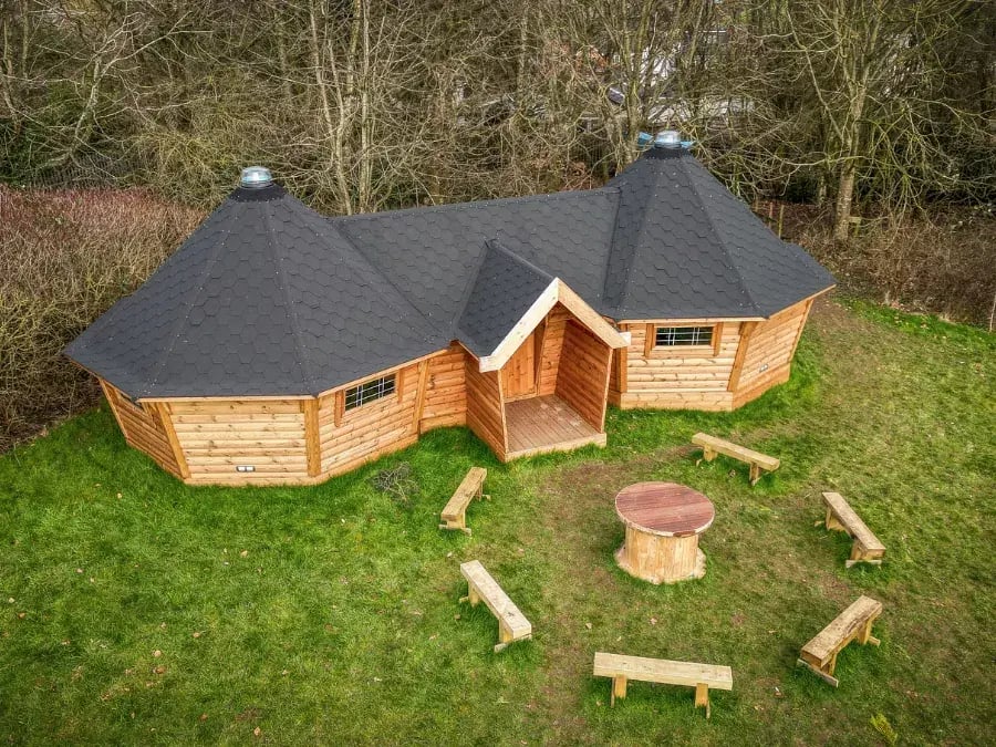 joint scandinavian hut for outdoor learning