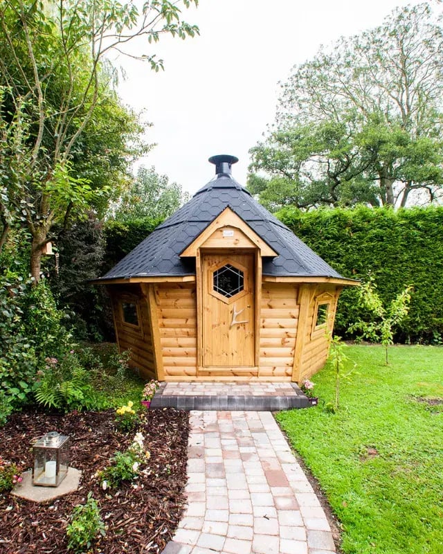 medium arctic cabin in the sale