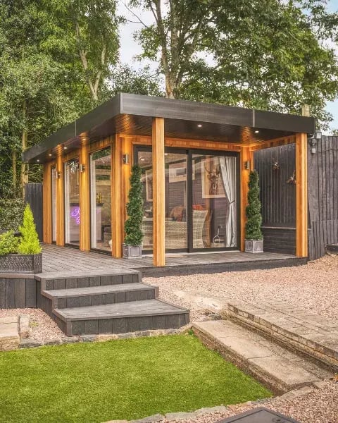garden room with veranda