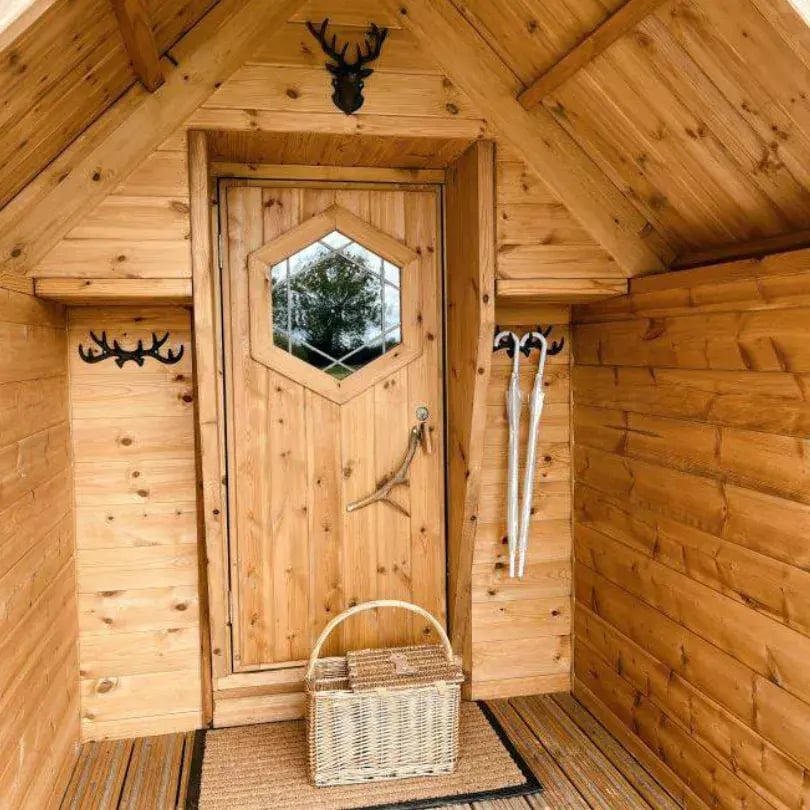 cabin porchway