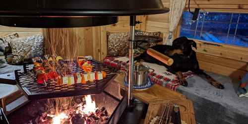 bbq hut