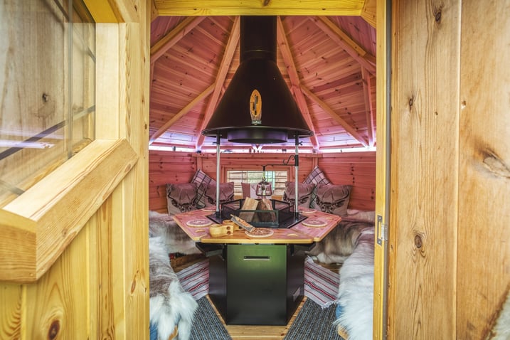 small hut for the garden