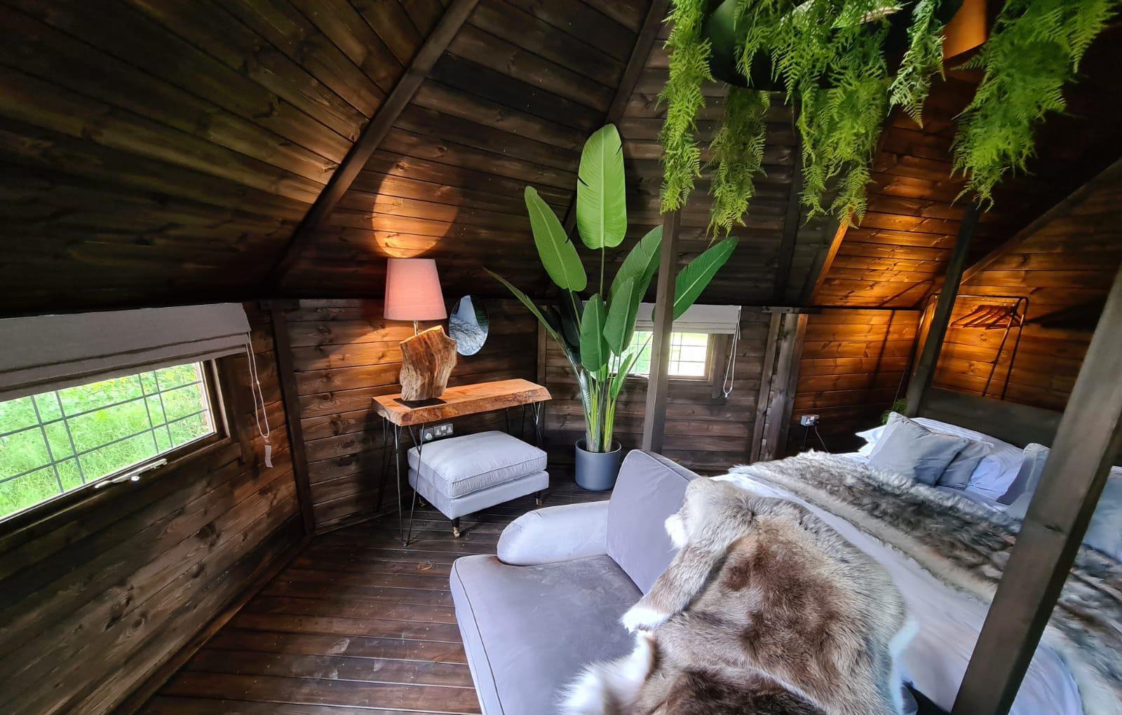 Scandi Hut