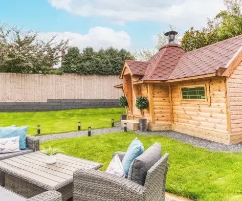 garden pub cabin