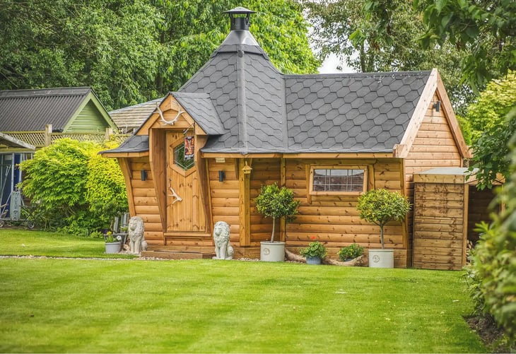 10m² BBQ Garden Bar