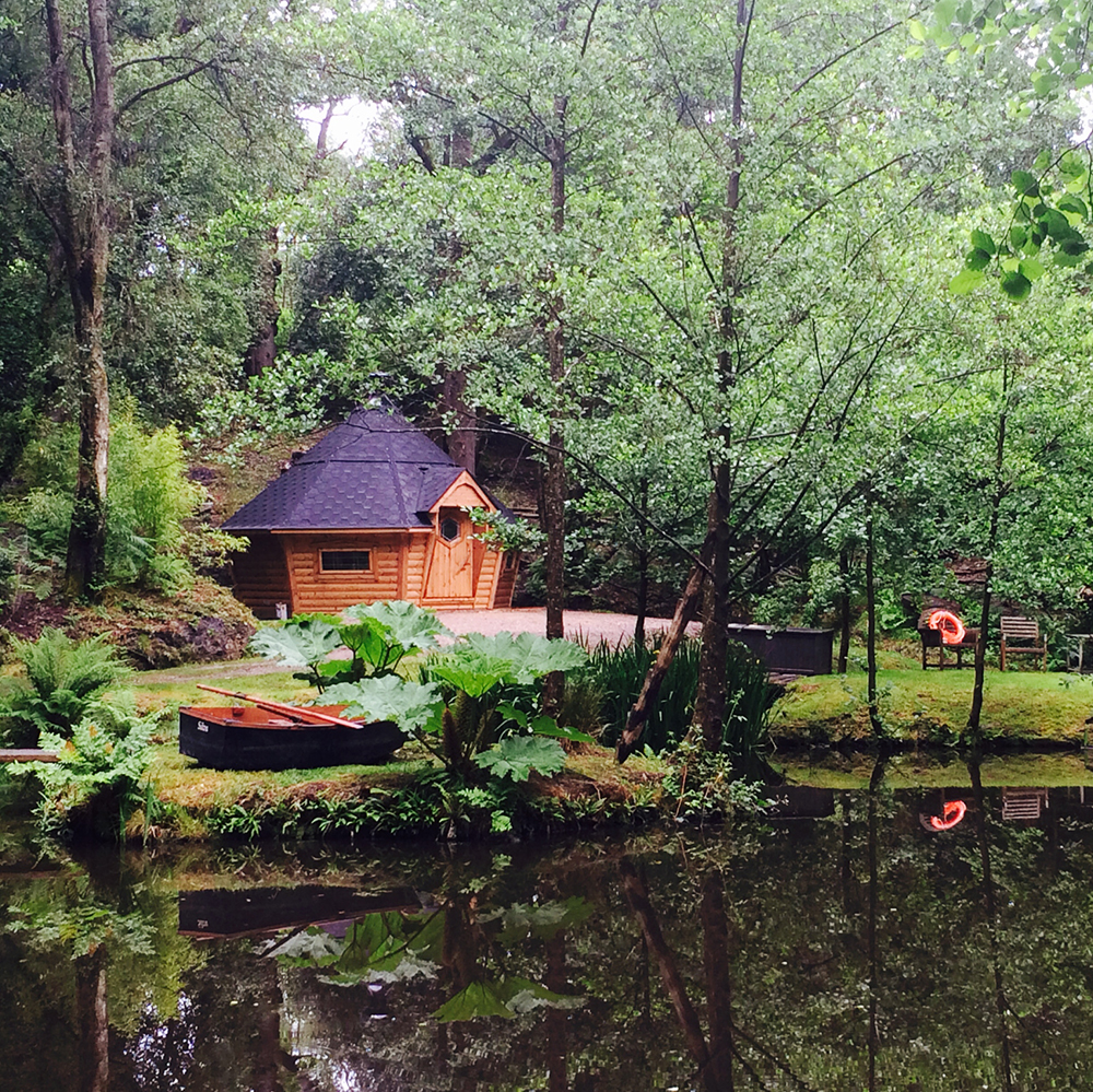 Arctic Cabins BBQ Hut in the woods