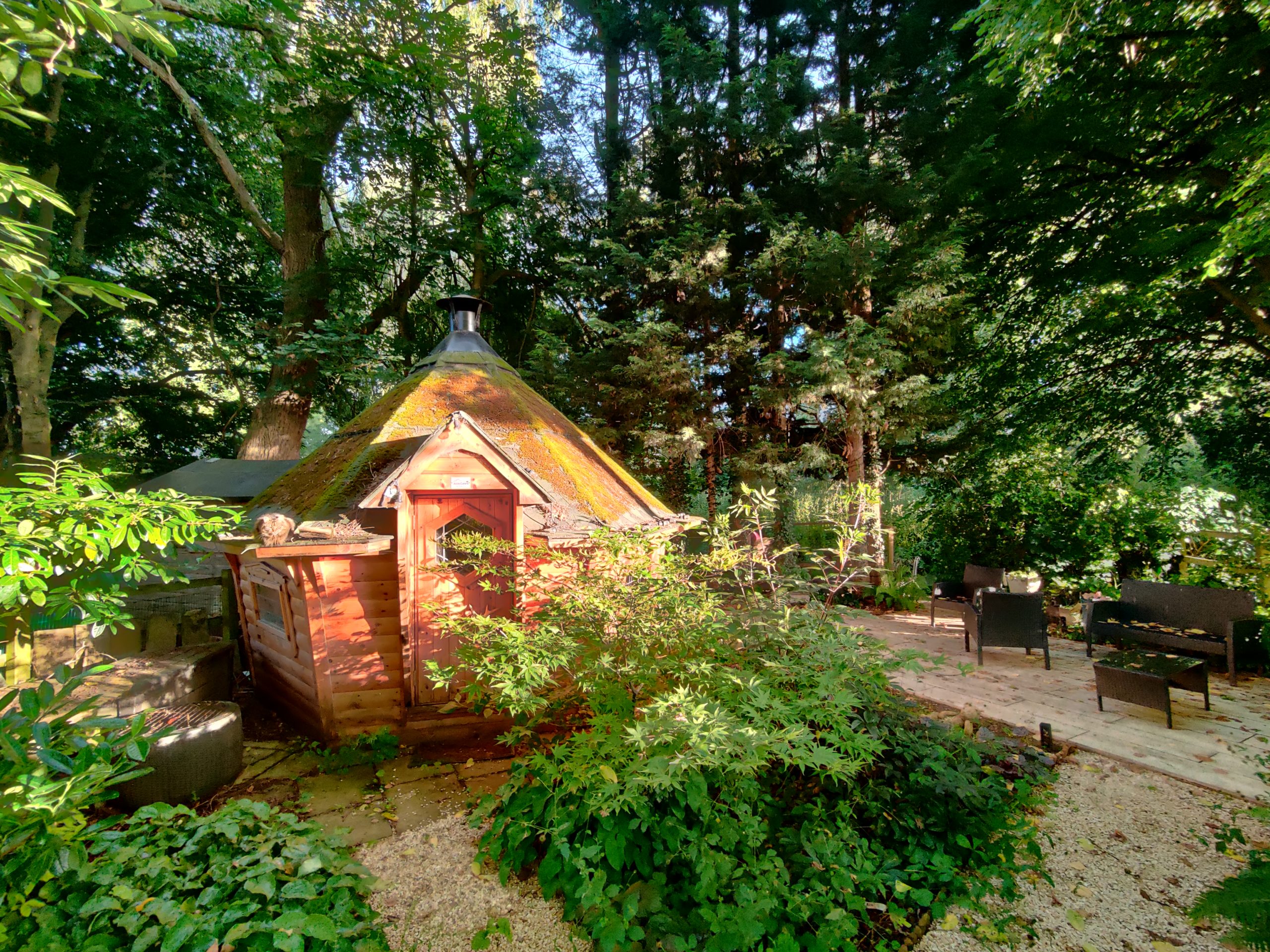 Hobbit House in trees BBQ Hut